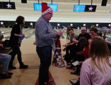 christmasbowling_2019-12-18_10-20-13